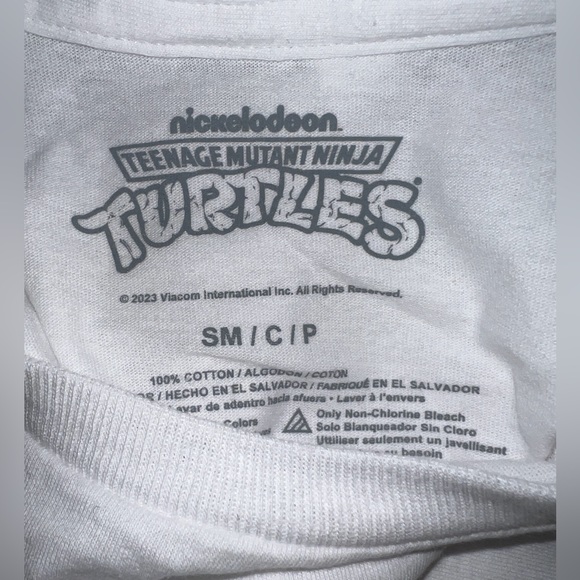 🍕NWOT! TMNT Michaelangelo Pizzeria Tshirt - Picture 3 of 4